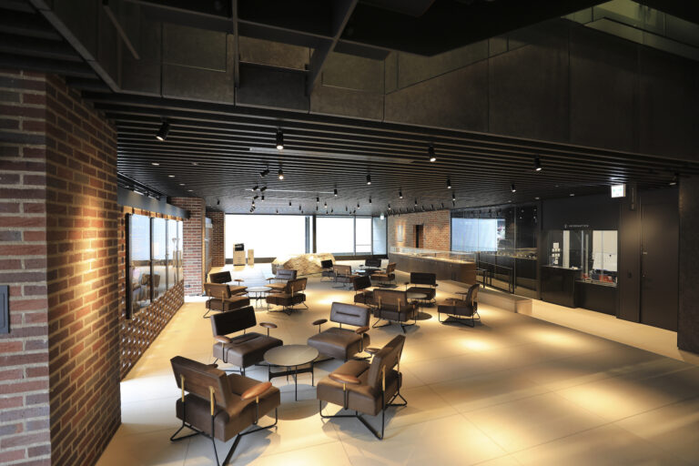 大阪大学中之島センター